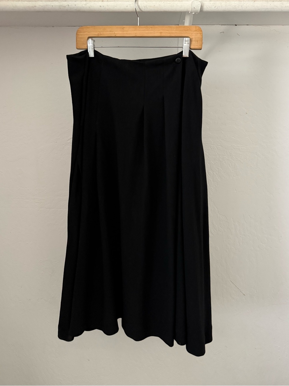 Lilith France Black Crossover Waistband Skirt with Substance, Euro 44 XL